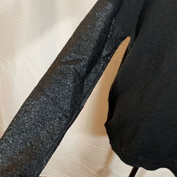 Guess Los Angeles Black Fuzzy Sparkly Sweater NWT - Picture 5 of 13